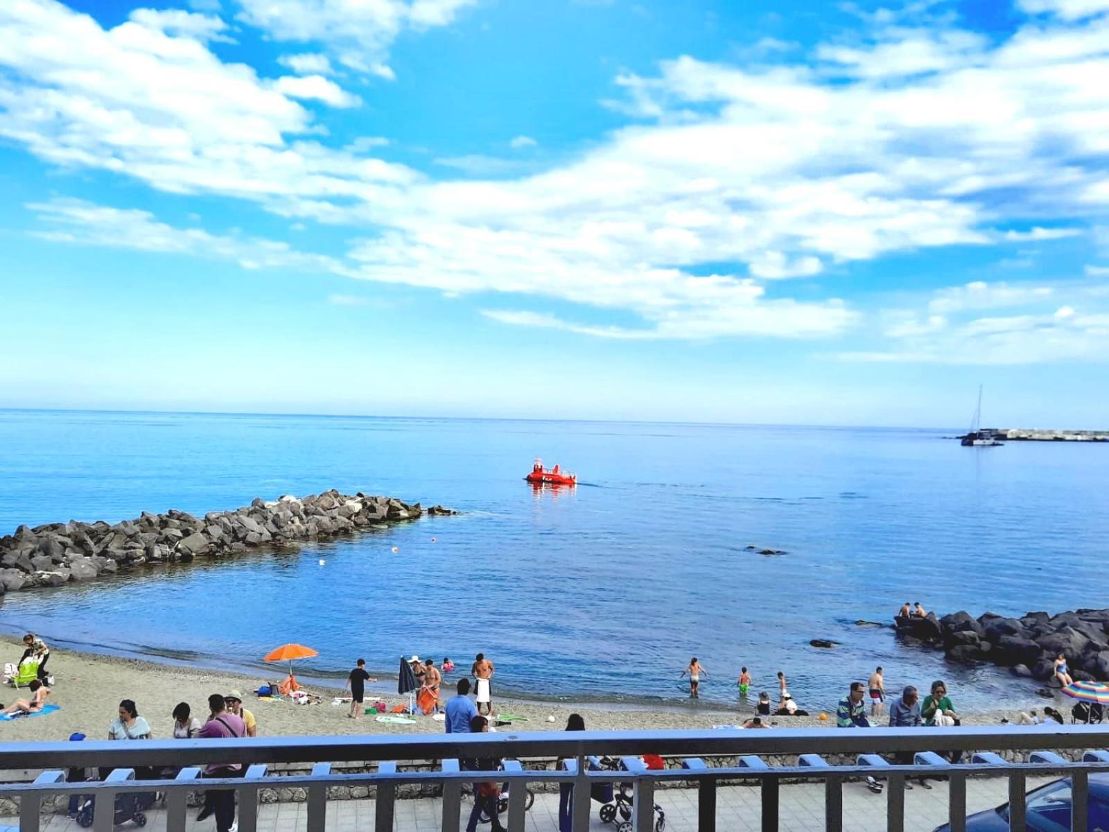 Arcadia Golden Bay Leilighet Giardini Naxos Eksteriør bilde