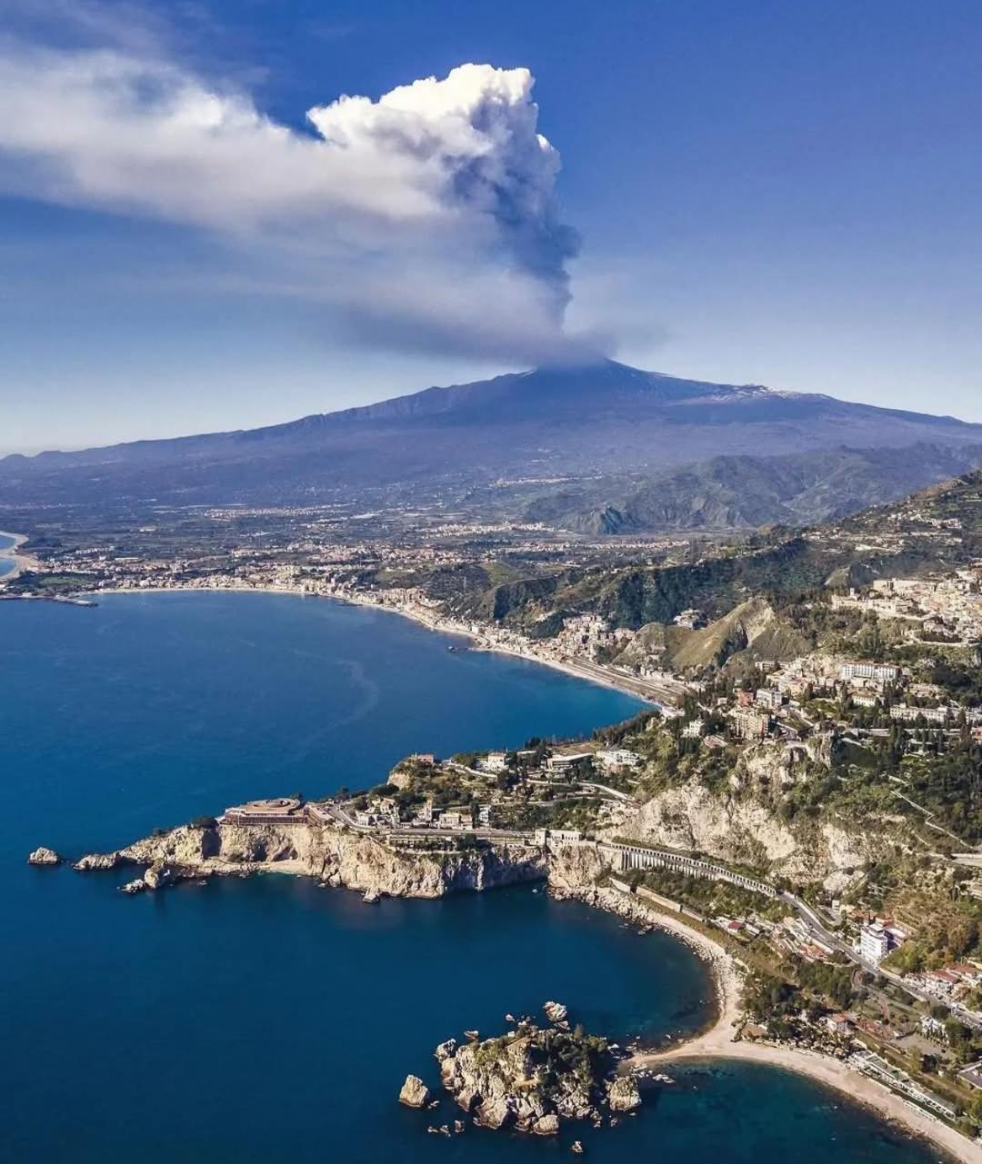 Arcadia Golden Bay Leilighet Giardini Naxos Eksteriør bilde